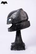 Justice League : Batman v Superman : L'Aube de la Justice â€“ Casque blindÃ© de Batman Ã  l'Ã©chelle 1/1 | Pure Arts