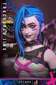 Arcane Figurine 1/6 Fractured Jinx 28cm Hot Toys
