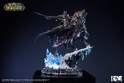 World of Warcraft Roi-Liche Arthas Menethil sur Invincible 36cm Statue Premium Blizzard Sideshow Deuillegivre Heaume Domination Warcraft WoW