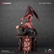 Red Pyramid Thing VS James Sunderland 88 cm Silent Hill statuette Elite Exclusive 1/4 Statue | Figurama