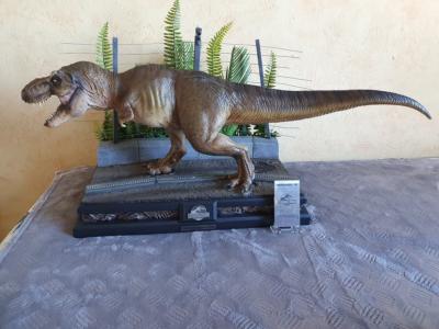 Tyrannosaurus Rex 1/15 scale Jurassic Park | Prime 1 Studio